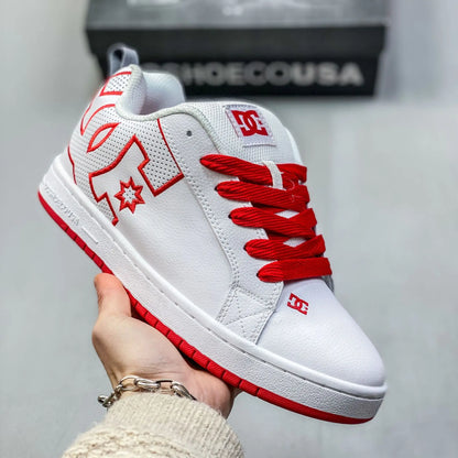 Unisex Fashion Skate Shoes Casual Leather Sneakers Low Top Anti-Slip Flat Skateboard Shoes Korean Streetwear Autumn Winter