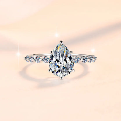 Reinforced prong structure locks 5ct moissanite for women’s six-prong pear ring within scratch-resistant PT950 platinum shell