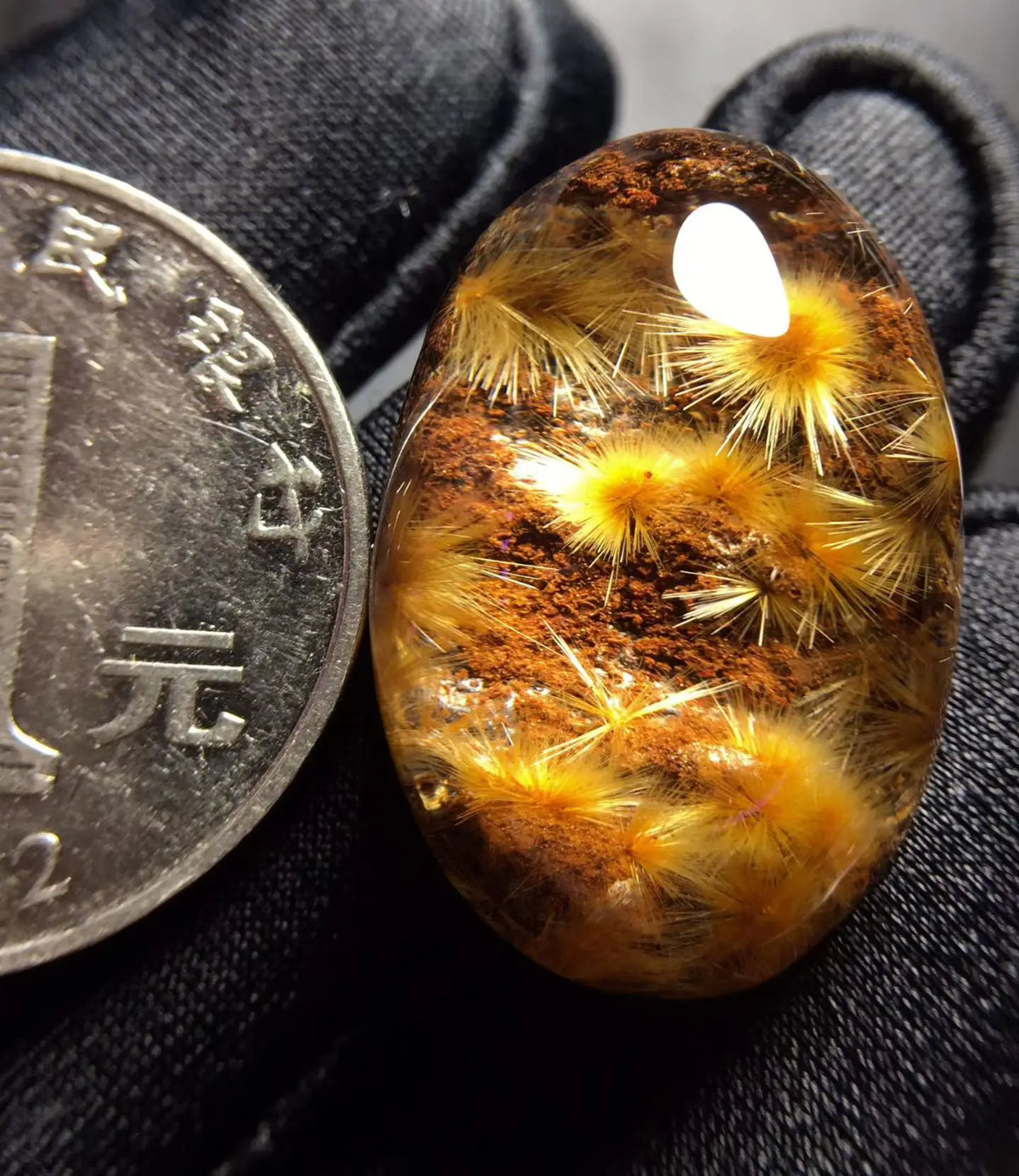 Natural Gold Rutilated Quartz Pendant Flower Oval Rutilated Quartz Jewelry 26.3*18.2*10.8mm Men Women Brazil AAAAAAA
