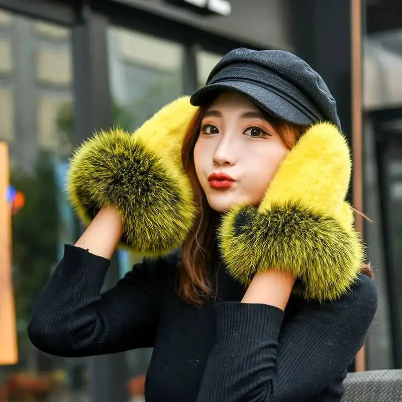 2026 Real Mink Fur Gloves For Women Winter Fox Fur Cuffs Women's Mittens Hand Knitted Full Finger Gloves Lady Fluffy Luxury Fur